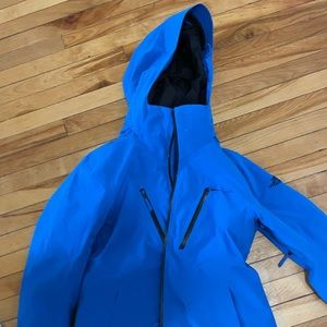 Never worn snow/ski parka!